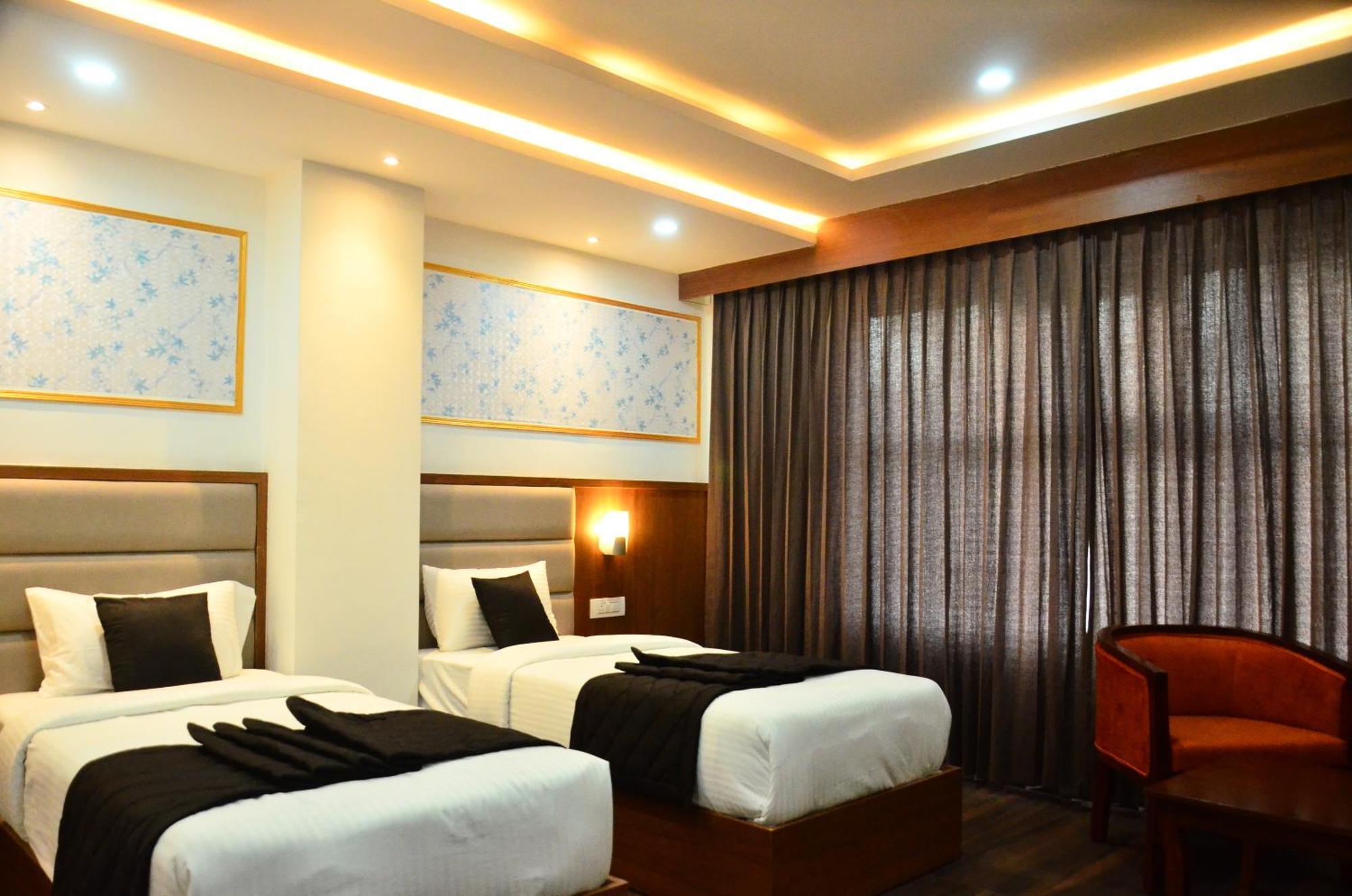 Hotel Eyrie Nest Bangalore Exterior foto
