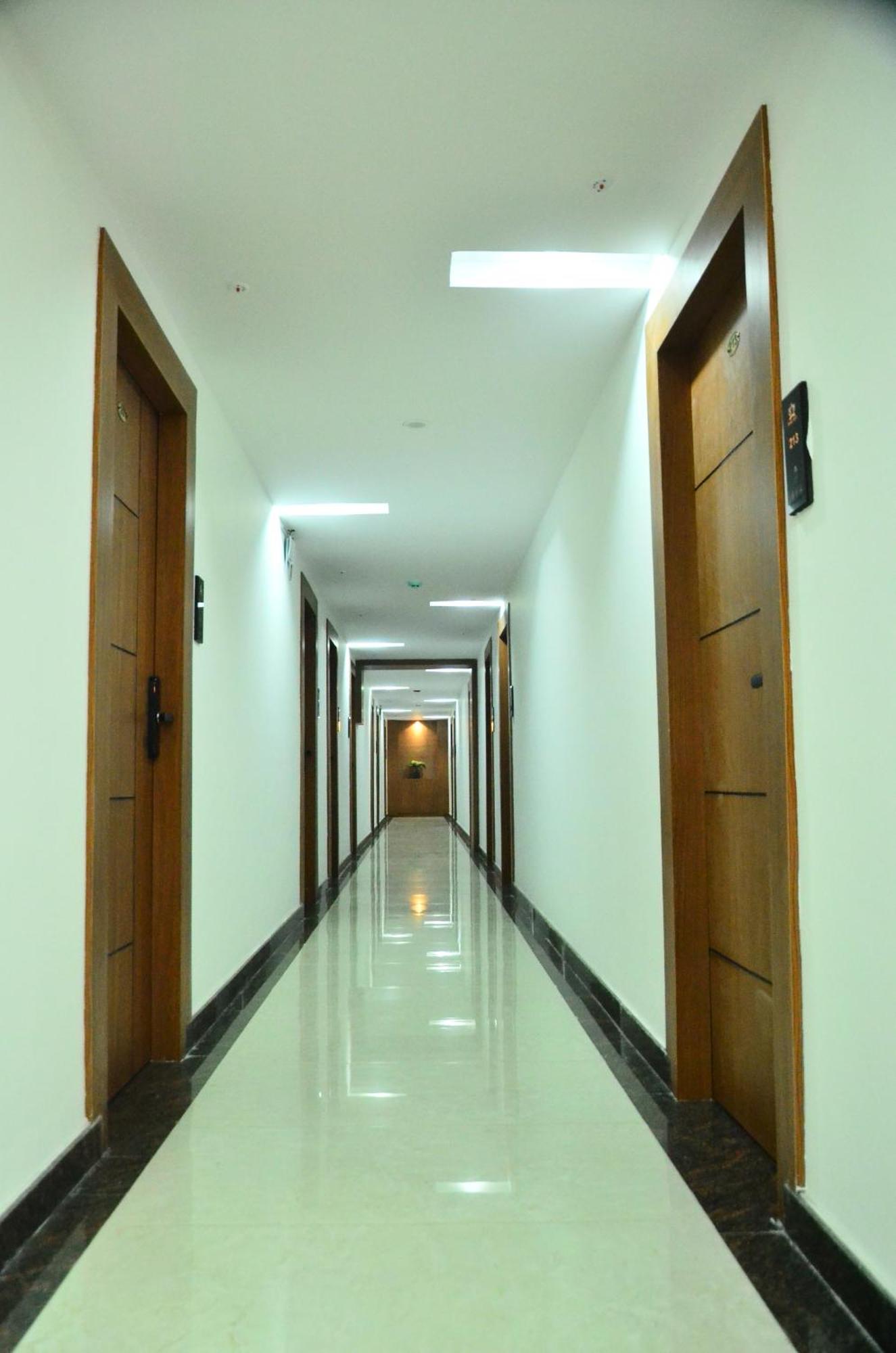 Hotel Eyrie Nest Bangalore Exterior foto